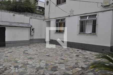 Apartamento à venda com 74m², 2 quartos e sem vagaÁrea comum