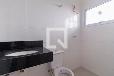 Casa à venda com 135m², 3 quartos e 4 vagasBanheiro da suíte 2