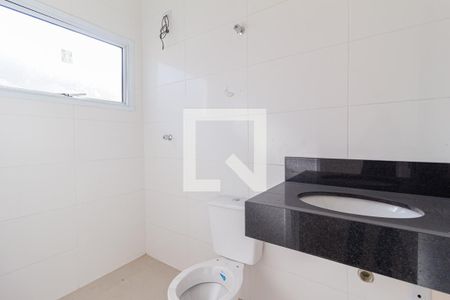 Casa à venda com 135m², 3 quartos e 4 vagasBanheiro da suíte 2