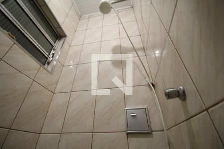 Casa à venda com 180m², 2 quartos e 2 vagasBanheiro