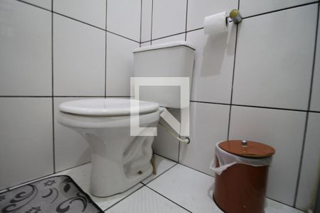 Casa à venda com 180m², 2 quartos e 2 vagasBanheiro 2