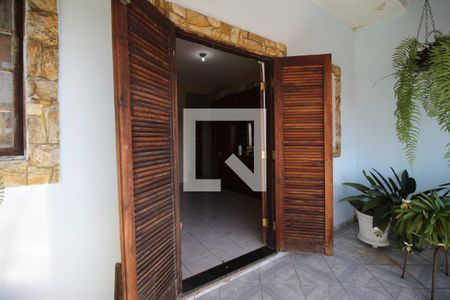 Casa à venda com 180m², 2 quartos e 2 vagasVaranda