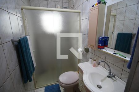 Casa à venda com 180m², 2 quartos e 2 vagasBanheiro 3