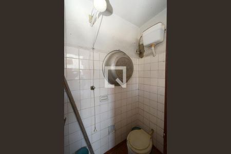 Casa à venda com 201m², 3 quartos e 2 vagasBanheiro de serviço