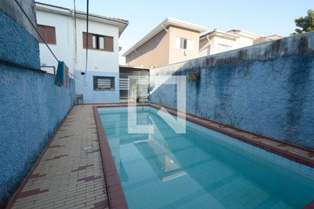 Casa à venda com 201m², 3 quartos e 2 vagasPiscina