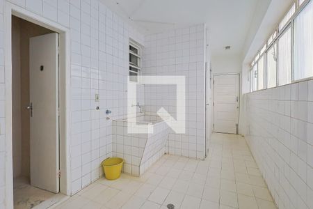 Apartamento à venda com 212m², 4 quartos e 2 vagas Apartamento à venda com 212m², 4 quartos e 2 vagasÁrea de Serviço