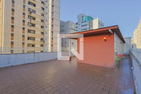 Apartamento à venda com 212m², 4 quartos e 2 vagas Apartamento à venda com 212m², 4 quartos e 2 vagasCobertura