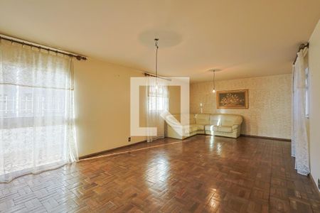 Apartamento à venda com 212m², 4 quartos e 2 vagas Apartamento à venda com 212m², 4 quartos e 2 vagasSala 2