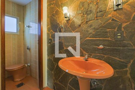 Apartamento à venda com 212m², 4 quartos e 2 vagas Apartamento à venda com 212m², 4 quartos e 2 vagasLavabo