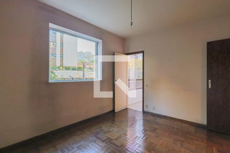 Apartamento à venda com 212m², 4 quartos e 2 vagas Apartamento à venda com 212m², 4 quartos e 2 vagasQuarto 3 - Suíte