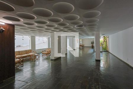 Apartamento à venda com 212m², 4 quartos e 2 vagas Apartamento à venda com 212m², 4 quartos e 2 vagasÁrea comum - Salão de festas