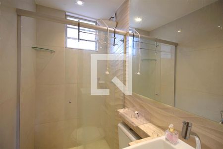 Banheiro da Suíte de apartamento para alugar com 2 quartos, 67m² em Saudade, Belo Horizonte