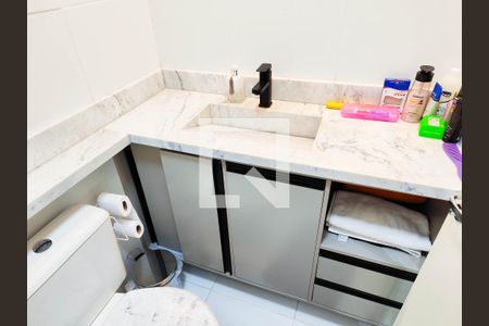 Apartamento para alugar com 52m², 2 quartos e 1 vaga Apartamento para alugar com 52m², 2 quartos e 1 vagaBanheiro