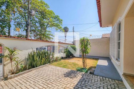 Casa para alugar com 194m², 4 quartos e 4 vagas Casa para alugar com 194m², 4 quartos e 4 vagasÁrea externa