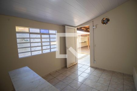 Casa para alugar com 194m², 4 quartos e 4 vagas Casa para alugar com 194m², 4 quartos e 4 vagasQuarto de serviço