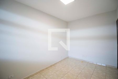 Casa para alugar com 194m², 4 quartos e 4 vagas Casa para alugar com 194m², 4 quartos e 4 vagasQuarto 3