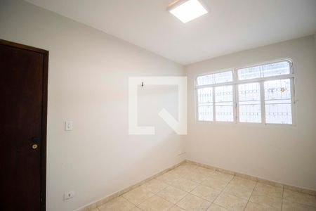 Casa para alugar com 194m², 4 quartos e 4 vagas Casa para alugar com 194m², 4 quartos e 4 vagasQuarto 3