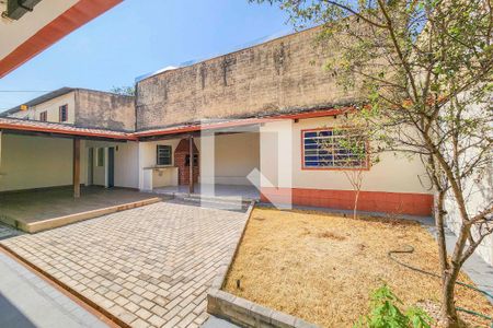 Casa para alugar com 194m², 4 quartos e 4 vagas Casa para alugar com 194m², 4 quartos e 4 vagasÁrea externa