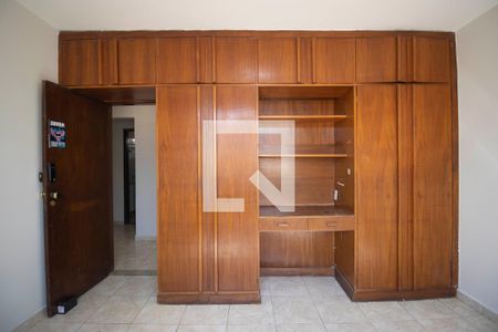 Casa para alugar com 194m², 4 quartos e 4 vagas Casa para alugar com 194m², 4 quartos e 4 vagasQuarto 2