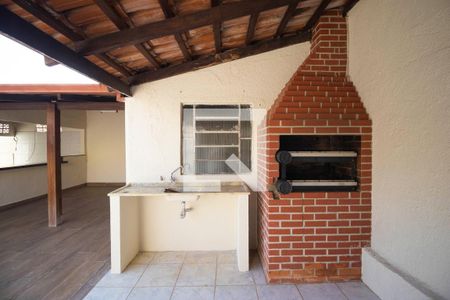 Casa para alugar com 194m², 4 quartos e 4 vagas Casa para alugar com 194m², 4 quartos e 4 vagasÁrea externa