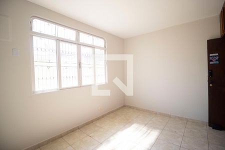 Casa para alugar com 194m², 4 quartos e 4 vagas Casa para alugar com 194m², 4 quartos e 4 vagasQuarto 2