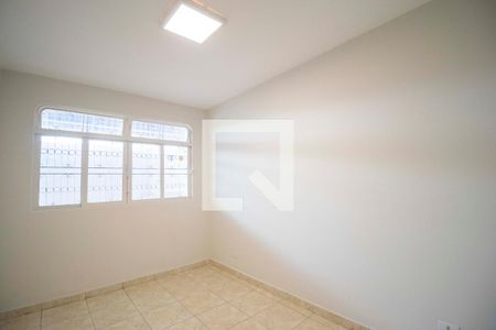 Casa para alugar com 194m², 4 quartos e 4 vagas Casa para alugar com 194m², 4 quartos e 4 vagasQuarto 3