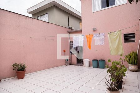 Casa à venda com 160m², 3 quartos e 4 vagas Casa à venda com 160m², 3 quartos e 4 vagasQuintal