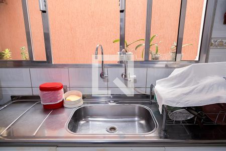 Casa à venda com 160m², 3 quartos e 4 vagas Casa à venda com 160m², 3 quartos e 4 vagasCozinha - Pia