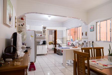 Casa à venda com 160m², 3 quartos e 4 vagas Casa à venda com 160m², 3 quartos e 4 vagasCozinha