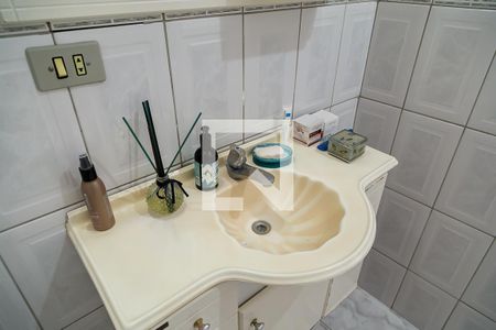 Casa à venda com 160m², 3 quartos e 4 vagas Casa à venda com 160m², 3 quartos e 4 vagasBanheiro da Suíte - Pia