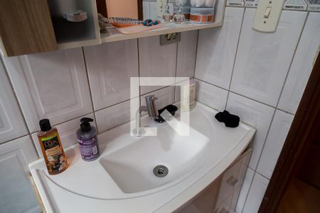 Casa à venda com 160m², 3 quartos e 4 vagas Casa à venda com 160m², 3 quartos e 4 vagasBanheiro Social - Pia