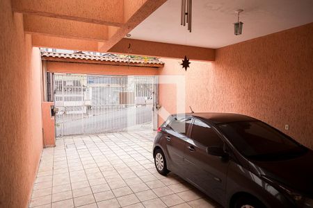 Casa à venda com 160m², 3 quartos e 4 vagas Casa à venda com 160m², 3 quartos e 4 vagasGaragem