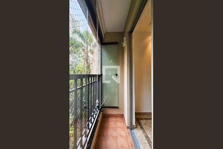 Varanda de apartamento para alugar com 3 quartos, 64m² em Vila Sofia, São Paulo