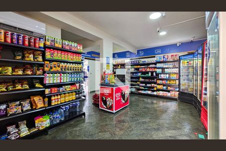 Apartamento à venda com 64m², 3 quartos e 1 vagaMercadinho