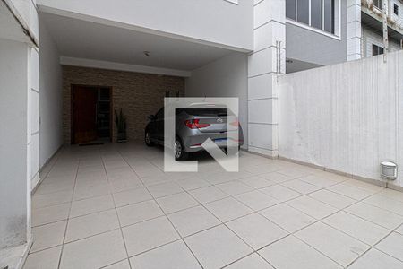 Casa à venda com 237m², 3 quartos e 4 vagas Casa à venda com 237m², 3 quartos e 4 vagasgaragem