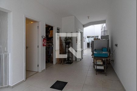 Casa à venda com 237m², 3 quartos e 4 vagas Casa à venda com 237m², 3 quartos e 4 vagasárea de serviço aberta