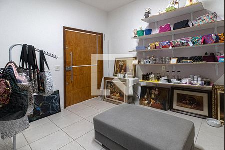 Casa à venda com 237m², 3 quartos e 4 vagas Casa à venda com 237m², 3 quartos e 4 vagasextensão fechada da garagem