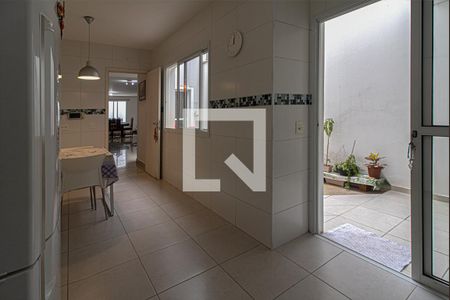Casa à venda com 237m², 3 quartos e 4 vagas Casa à venda com 237m², 3 quartos e 4 vagascozinha