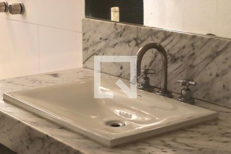 Apartamento para alugar com 242m², 4 quartos e 3 vagas Apartamento para alugar com 242m², 4 quartos e 3 vagasBanheiro 1