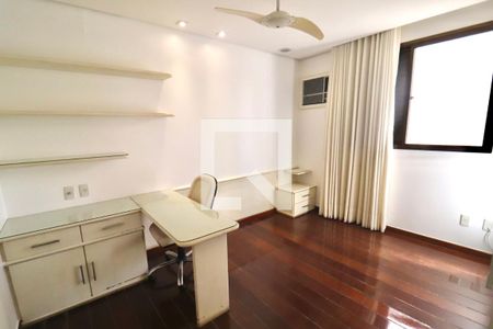 Apartamento para alugar com 242m², 4 quartos e 3 vagas Apartamento para alugar com 242m², 4 quartos e 3 vagasQuarto 3