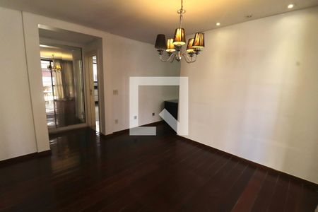 Apartamento para alugar com 242m², 4 quartos e 3 vagas Apartamento para alugar com 242m², 4 quartos e 3 vagasSala 2
