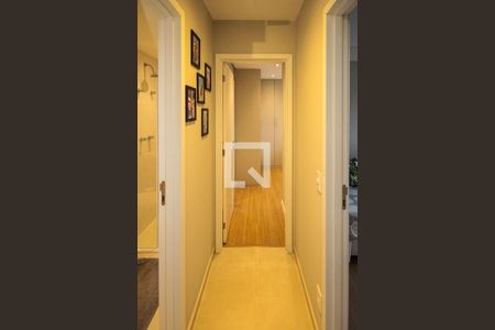 Apartamento à venda com 60m², 2 quartos e 1 vaga Apartamento à venda com 60m², 2 quartos e 1 vagaCorredor