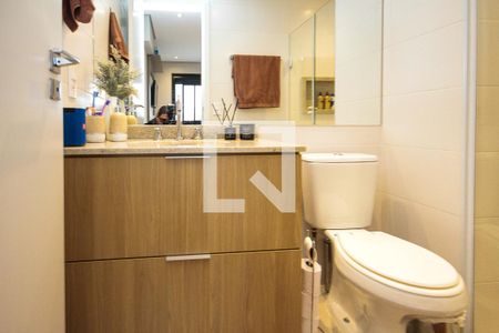 Apartamento à venda com 60m², 2 quartos e 1 vaga Apartamento à venda com 60m², 2 quartos e 1 vagaBanheiro da Suite