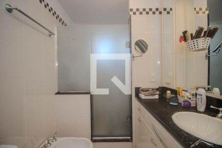 Apartamento à venda com 168m², 2 quartos e 2 vagasBanheiro da Suíte