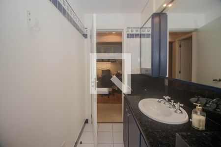 Apartamento à venda com 168m², 2 quartos e 2 vagasBanheiro Social