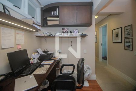 Apartamento à venda com 168m², 2 quartos e 2 vagasEscritório