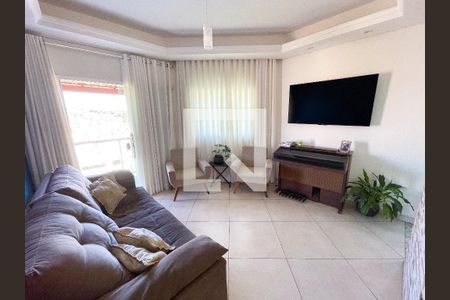 Casa à venda com 250m², 6 quartos e 8 vagasSala ( casa 2 )