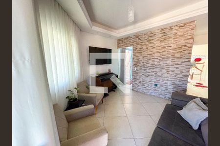 Casa à venda com 250m², 6 quartos e 8 vagasSala ( casa 2 )