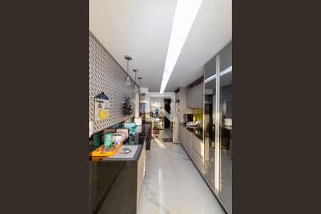 Apartamento à venda com 342m², 4 quartos e 4 vagas Apartamento à venda com 342m², 4 quartos e 4 vagasCozinha