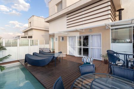 Apartamento à venda com 342m², 4 quartos e 4 vagas Apartamento à venda com 342m², 4 quartos e 4 vagasÁrea da Piscina Privativa